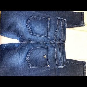 GUESS JEANS